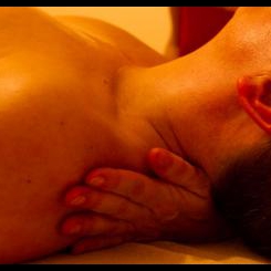 Soin en toucher- massage postnatal, méthode NatalLa® 
