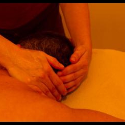 Soin en toucher- massage postnatal, méthode NatalLa® 