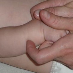 Consultation en massage de soin pour bébé